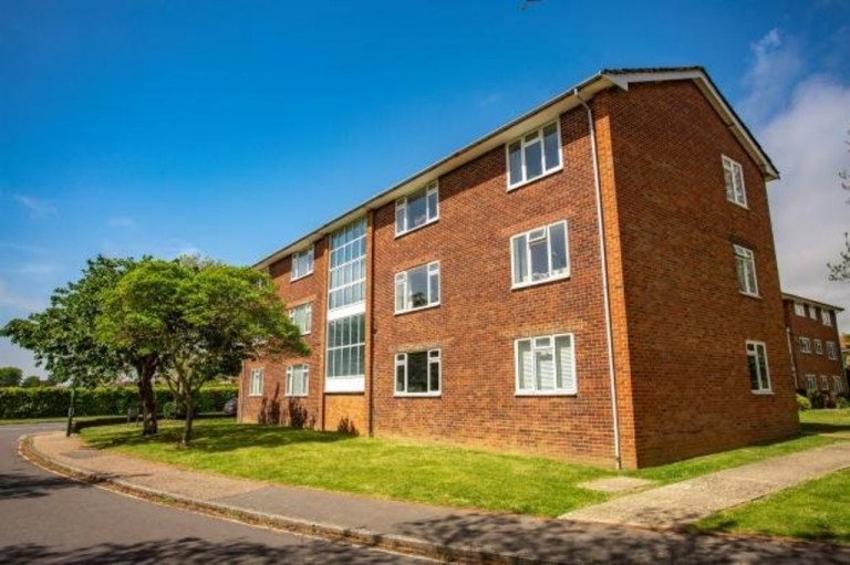 Images for Meadway Court, Southwick EAID:89f271acd853ec3835ef79995e2ac892 BID:1