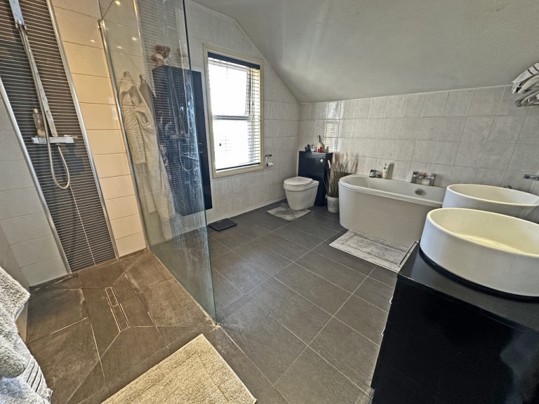 Images for Old Shoreham Road, Southwick EAID:89f271acd853ec3835ef79995e2ac892 BID:1