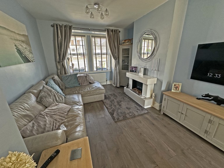 Images for Old Shoreham Road, Southwick EAID:89f271acd853ec3835ef79995e2ac892 BID:1